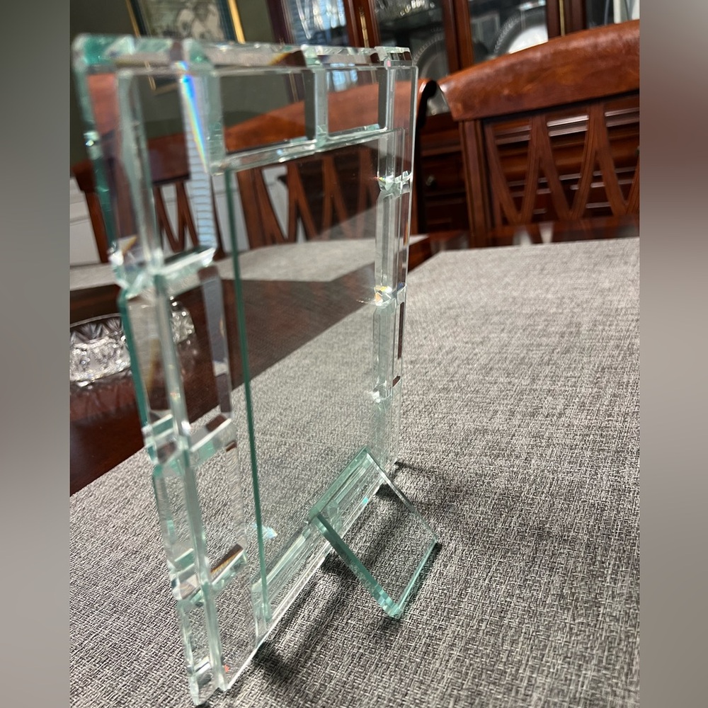 Elegant Glass Photo Frame, holds 5x7” photo. Perfect for framing a special event - Picture 5 of 11